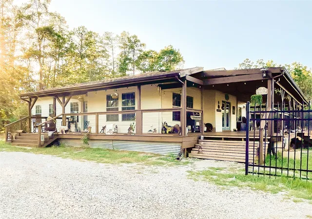 Photo 1 of Single family home for sale at 8262 Us Hwy 84 W, Mount Enterprise, TX 75681 | MLS# 21328038 | Listing updated on 2026-08-03