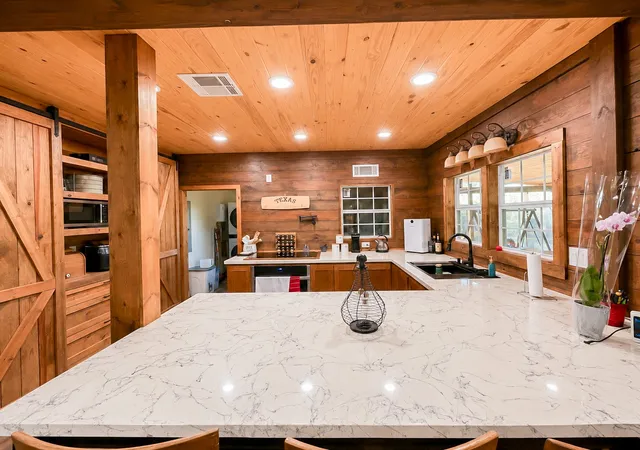 Photo 3 of Single family home for sale at 8262 Us Hwy 84 W, Mount Enterprise, TX 75681 | MLS# 21328038 | Listing updated on 2026-08-03