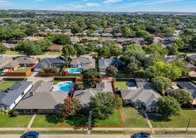 Photo 3 of Single family home for sale at 638 Duncan Dr, Coppell, TX 75019 | MLS# 21328354 | Listing updated on 2026-09-21