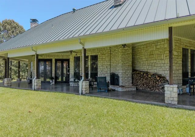 Photo 4 of Single family home for sale at 263 County Road 1602, Linden, TX 75562 | MLS# 21328387 | Listing updated on 2026-08-19