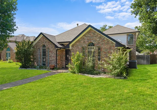 Photo 3 of Single family home for sale at 1220 Dentonshire Dr, Carrollton, TX 75007 | MLS# 21328447 | Listing updated on 2026-08-04
