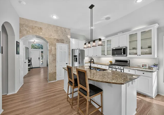 Photo 4 of Single family home for sale at 8021 Branch Hollow Trl, Fort Worth, TX 76123 | MLS# 21322240 | Listing updated on 2026-08-22