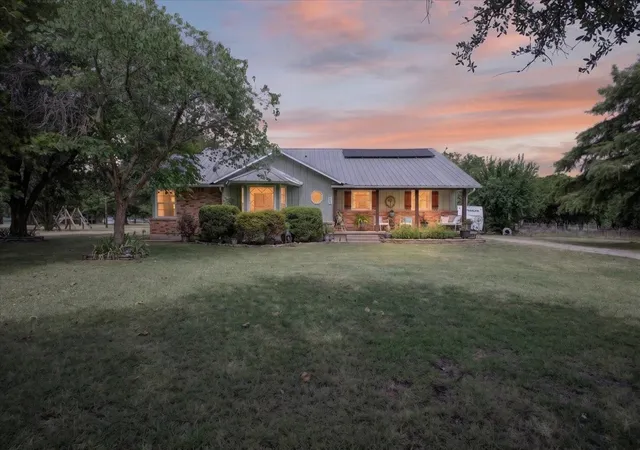 Photo 3 of Single family home for sale at 6008 County Road 907, Godley, TX 76044 | MLS# 21325442 | Listing updated on 2026-07-21