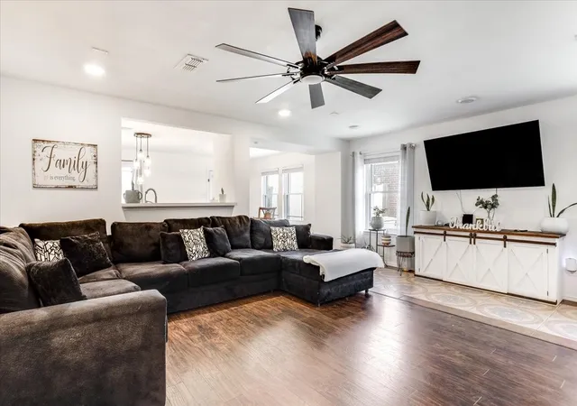 Photo 3 of Single family home for sale at 2612 Diver Ct, Fort Worth, TX 76119 | MLS# 21325873 | Listing updated on 2026-08-29