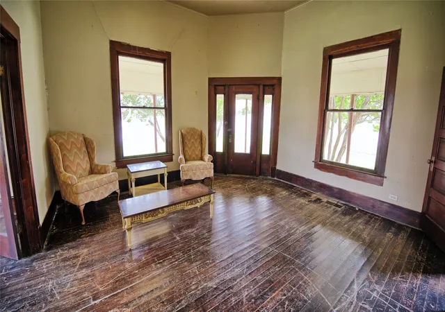 Photo 3 of Sale Pending at 400 S Broad St, Saint Jo, TX 76265 | MLS# 21328477 | Listing updated on 2026-08-26
