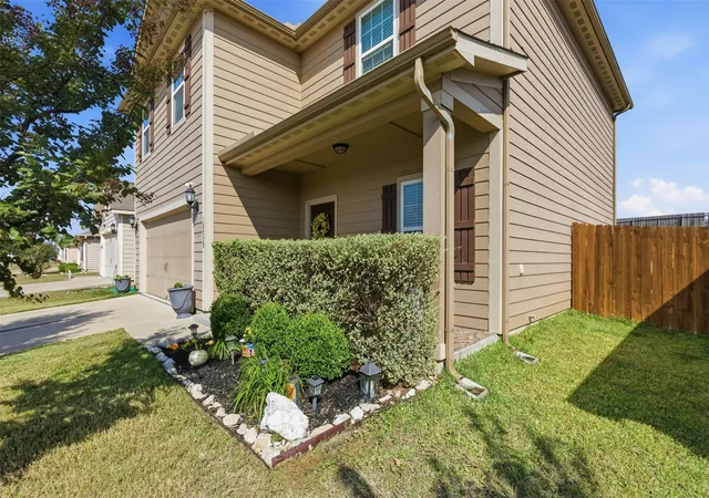 Photo 2 of Single family home for sale at 14229 Bridgeview Ln, Dallas, TX 75253 | MLS# 21328502 | Listing updated on 2026-07-17