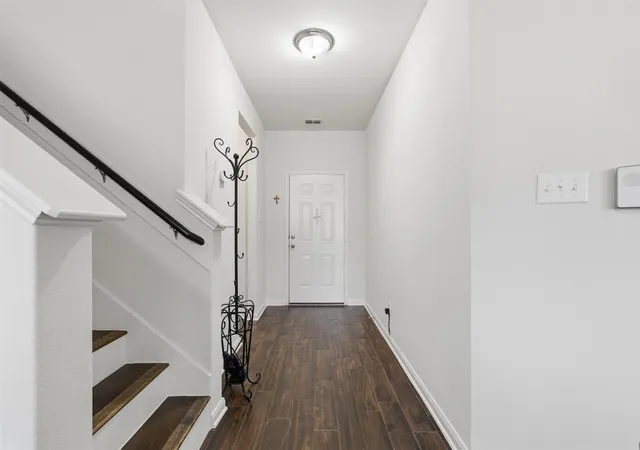 Photo 3 of Single family home for sale at 14229 Bridgeview Ln, Dallas, TX 75253 | MLS# 21328502 | Listing updated on 2026-07-17