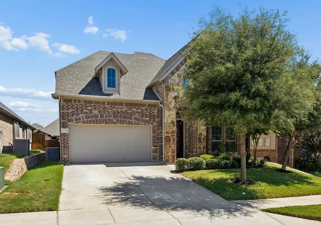 Photo 2 of Single family home for sale at 11728 Wax Myrtle Trl, Fort Worth, TX 76108 | MLS# 21328516 | Listing updated on 2026-07-20