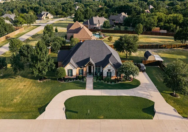 Photo 1 of Single family home for sale at 3650 Baylor Blvd, Midlothian, TX 76065 | MLS# 21325707 | Listing updated on 2026-09-25