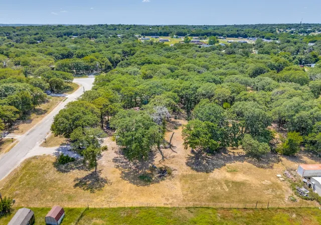 14th image of 104 Arunda Ct, Weatherford, TX 76085 | MLS# 21323122