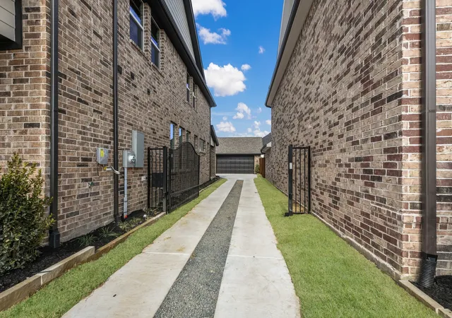 Photo 3 of Sale Pending at 1612 Swan St, Van Alstyne, TX 75495 | MLS# 21328475 | Listing updated on 2026-08-24