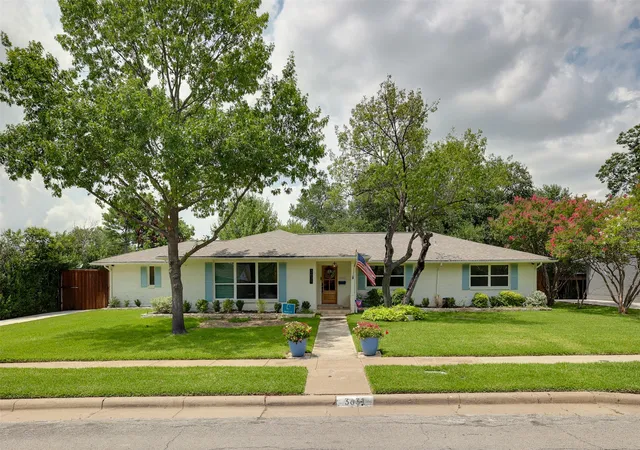 Photo 1 of Single family home for sale at 3631 Coral Gables Dr, Dallas, TX 75229 | MLS# 21328215 | Listing updated on 2026-08-28