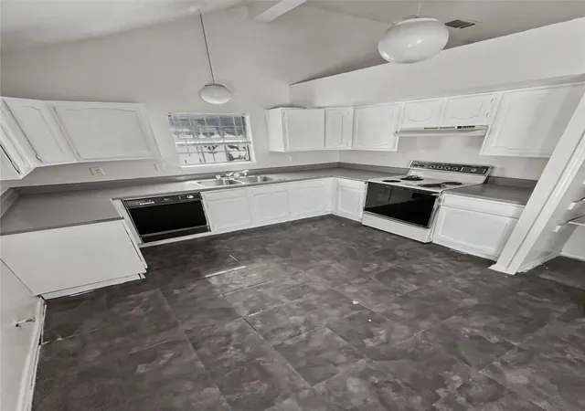 Photo 2 of Single family home for sale at 1353 Southridge Dr, Lancaster, TX 75146 | MLS# 21328639 | Listing updated on 2026-08-21
