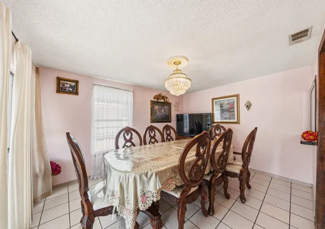 Photo 2 of Single family home for sale at 2410 S Franklin St, Dallas, TX 75233 | MLS# 21328617 | Listing updated on 2026-08-22