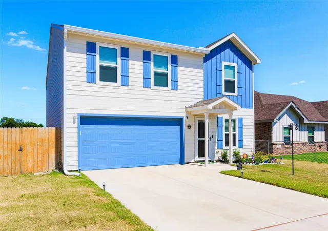 Photo 3 of Single family home for sale at 607 Clear Creek Ct, Clyde, TX 79510 | MLS# 21328683 | Listing updated on 2026-08-22
