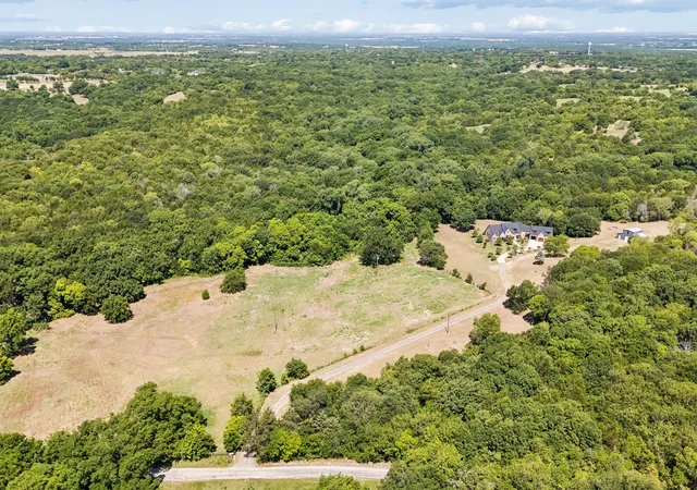 Photo 3 of Single family home for sale at 468 Andrews Rd, Ennis, TX 75119 | MLS# 21328580 | Listing updated on 2026-07-12