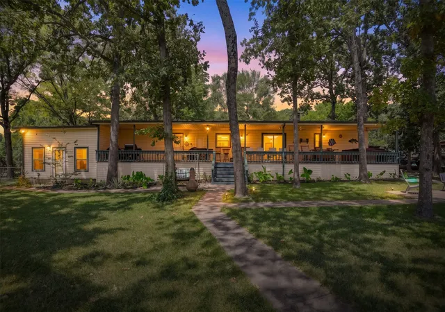 Photo 1 of Manufactured home for sale at 182 Indian Gap Rd, Mabank, TX 75156 | MLS# 21328208 | Listing updated on 2026-08-20