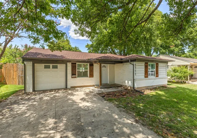 Photo 2 of Single family home for sale at 2111 El Capitan Dr, Dallas, TX 75228 | MLS# 21314250 | Listing updated on 2026-08-22