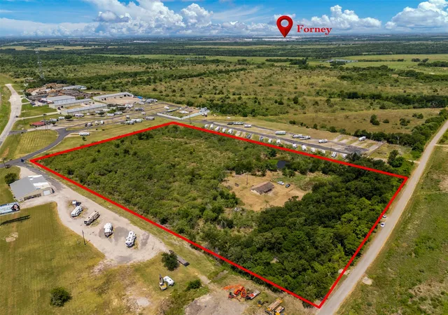 Photo 4 of House for sale at 11259 County Road 305, Terrell, TX 75160 | MLS# 21328737 | Listing updated on 2026-08-25