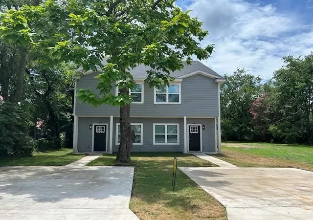 Photo 1 of Multi family home for sale at 406 E Bonham St, Whitewright, TX 75491 | MLS# 21328817 | Listing updated on 2026-07-12
