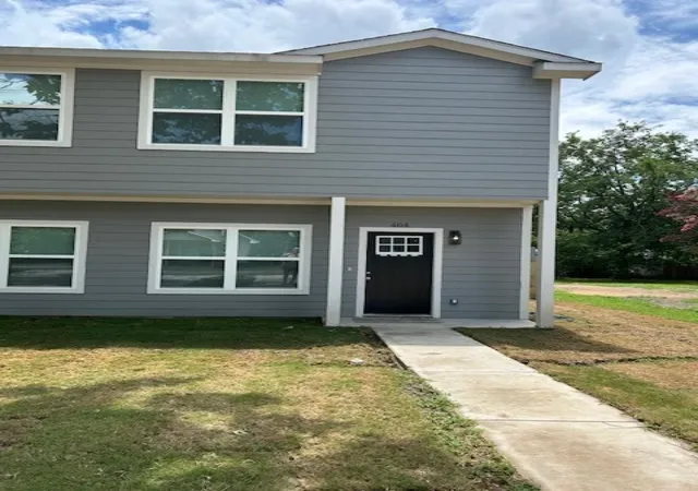 Photo 4 of House for sale at 406 E Bonham St, Whitewright, TX 75491 | MLS# 21328817 | Listing updated on 2026-07-12