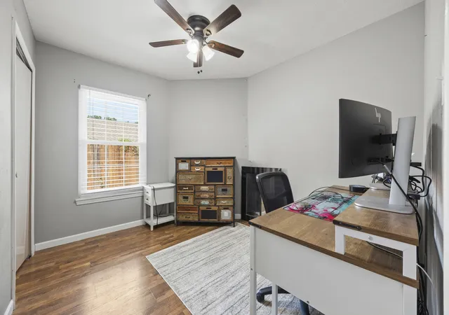 Photo 2 of Single family home for sale at 25 Brewster Ct, Allen, TX 75002 | MLS# 21328824 | Listing updated on 2026-08-21