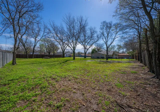 Photo 3 of Land for sale at 1609 N Brazos Ave, Cleburne, TX 76031 | MLS# 21328825 | Listing updated on 2026-07-12
