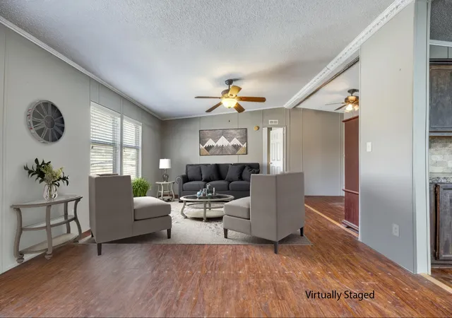 Photo 3 of Manufactured home for sale at 42 Epsom Dr, Gordonville, TX 76245 | MLS# 21328823 | Listing updated on 2026-09-30