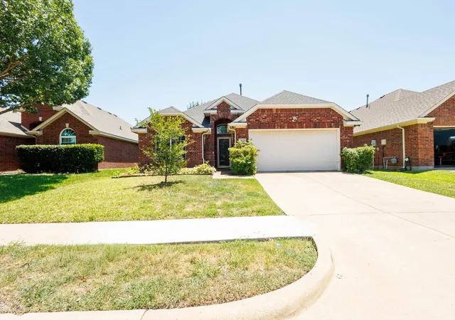 Photo 1 of Single family home for sale at 10718 J A Forster Dr, Rowlett, TX 75089 | MLS# 21322658 | Listing updated on 2026-09-02
