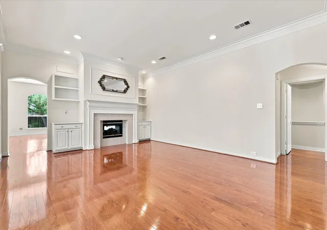 Photo 3 of Sale Pending at 951 Mallard Dr, Coppell, TX 75019 | MLS# 21327691 | Listing updated on 2026-09-02