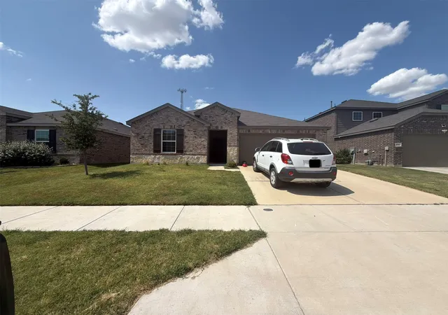 Photo 1 of Single family home for sale at 804 Shire Ave, Haslet, TX 76052 | MLS# 21327352 | Listing updated on 2026-07-12