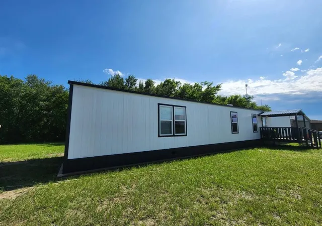 Photo 1 of Manufactured home for sale at 1660 Red Rd, Howe, TX 75459 | MLS# 21328378 | Listing updated on 2026-08-25