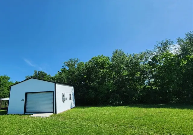 Photo 4 of Manufactured home for sale at 1660 Red Rd, Howe, TX 75459 | MLS# 21328378 | Listing updated on 2026-10-06