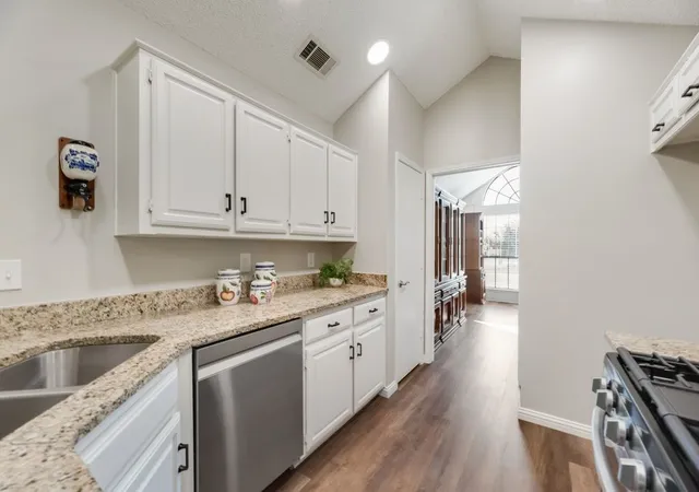 Photo 3 of Sale Pending at 5021 Marcus Dr, Flower Mound, TX 75028 | MLS# 21329025 | Listing updated on 2026-08-31