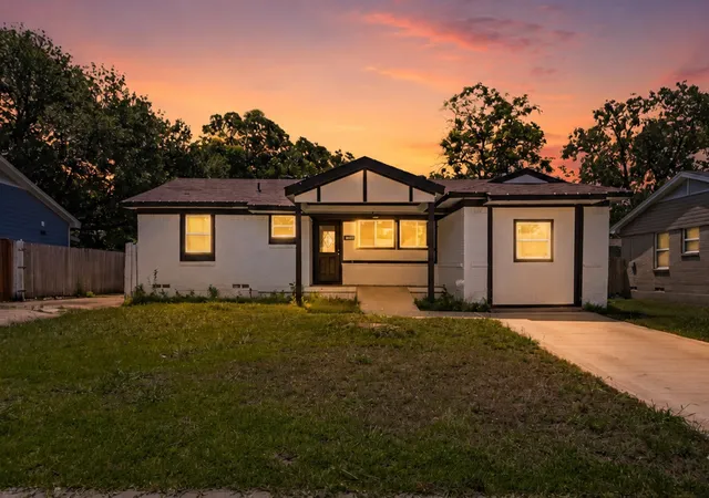 Photo 1 of Single family home for sale at 1706 Summit St, Mesquite, TX 75149 | MLS# 21329027 | Listing updated on 2026-08-22