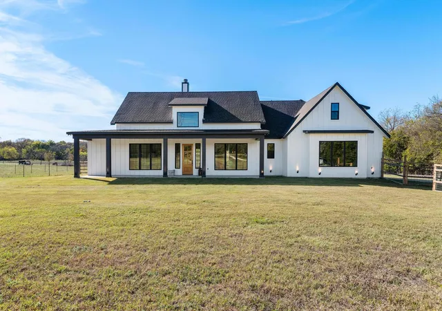 1st image of 856 Yowell Hill Rd, Whitewright, TX 75491 | MLS# 21327447