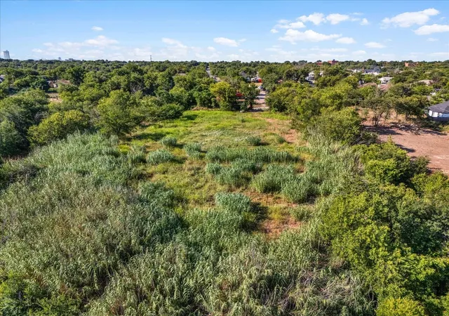 Photo 16 of Land for sale at 2920 Columbus Ave, Fort Worth, TX 76106 | MLS# 21329101 | Listing updated on 2026-07-18