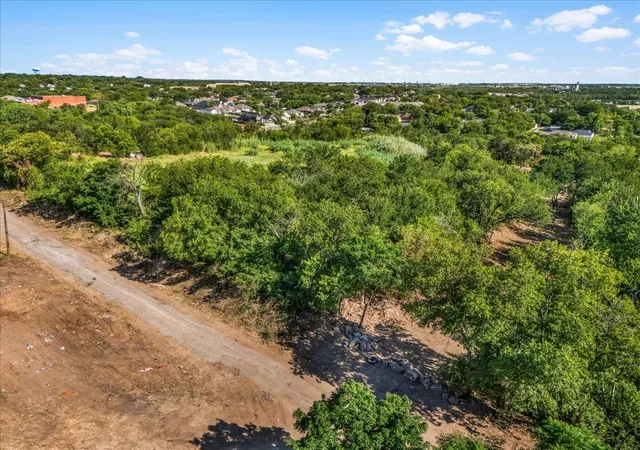 Photo 4 of Land for sale at 2920 Columbus Ave, Fort Worth, TX 76106 | MLS# 21329101 | Listing updated on 2026-07-18