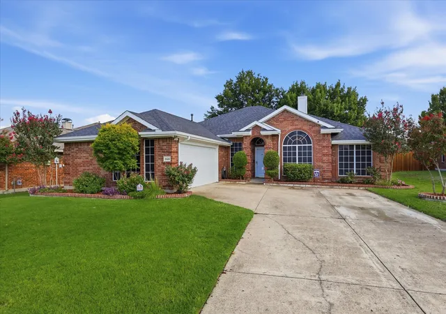 2nd image of 3520 Cedar Creek Ln, Sachse, TX 75048 | MLS# 21327901