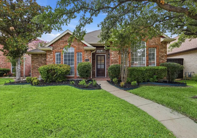 Photo 1 of Single family home for sale at 1760 Blackstone Dr, Carrollton, TX 75007 | MLS# 21329169 | Listing updated on 2026-08-03