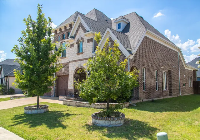 Photo 2 of Single family home for sale at 141 Iris Dr, Wylie, TX 75098 | MLS# 21316197 | Listing updated on 2026-08-29