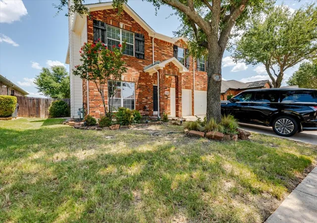 Photo 1 of Single family home for sale at 11648 Aspen Creek Dr, Fort Worth, TX 76244 | MLS# 21329188 | Listing updated on 2026-07-13