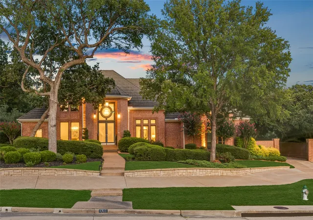 Photo 1 of Sale Pending at 1311 Concord Ave, Southlake, TX 76092 | MLS# 21328390 | Listing updated on 2026-08-03
