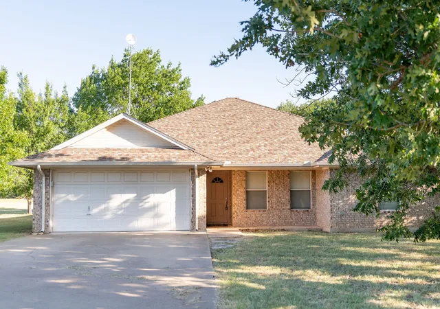 Photo 1 of Single family home for sale at 1193 County Road 318, Glen Rose, TX 76043 | MLS# 21326655 | Listing updated on 2026-07-13