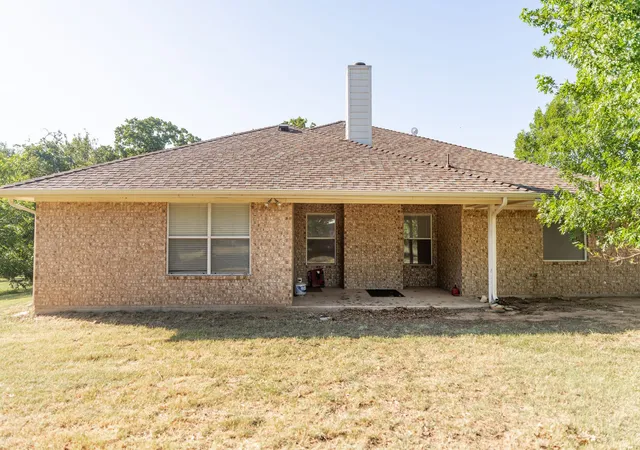 Photo 3 of Single family home for sale at 1193 County Road 318, Glen Rose, TX 76043 | MLS# 21326655 | Listing updated on 2026-07-13