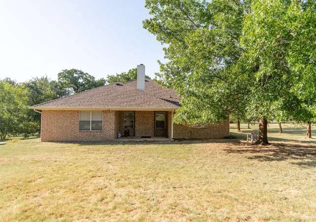 Photo 4 of Single family home for sale at 1193 County Road 318, Glen Rose, TX 76043 | MLS# 21326655 | Listing updated on 2026-07-13
