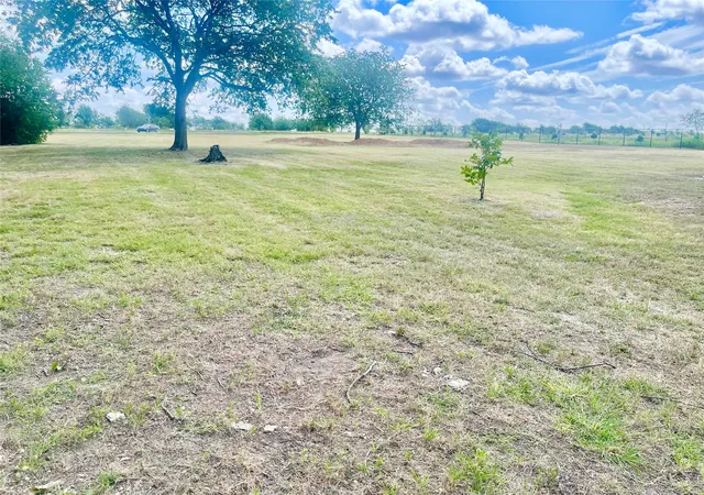 Photo 3 of Land for sale at 223 Longview Creek Trl, Itasca, TX 76055 | MLS# 21329036 | Listing updated on 2026-07-13