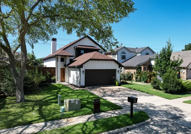Photo 3 of Sale Pending at 1308 Daffodil Ln, Lewisville, TX 75077 | MLS# 21328991 | Listing updated on 2026-08-28