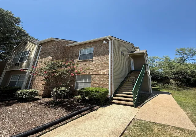 1st image of 4103 Esters Rd #208, Irving, TX 75038 | MLS# 21329023