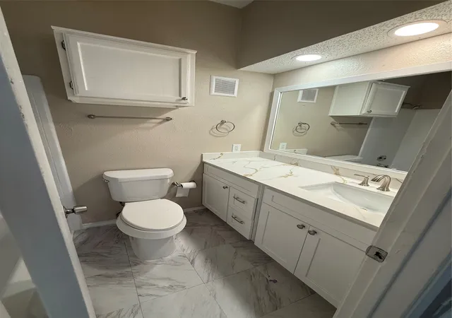 4th image of 4103 Esters Rd #208, Irving, TX 75038 | MLS# 21329023